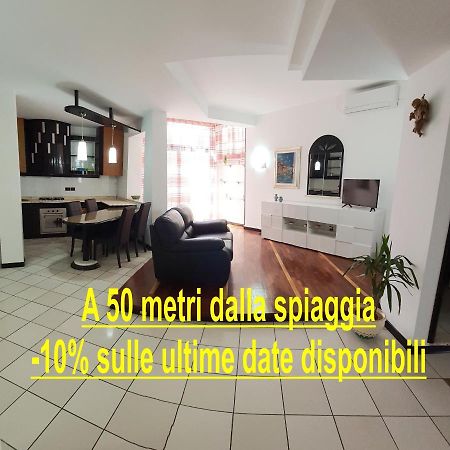 Clodia Beach One Sottomarina Exterior foto